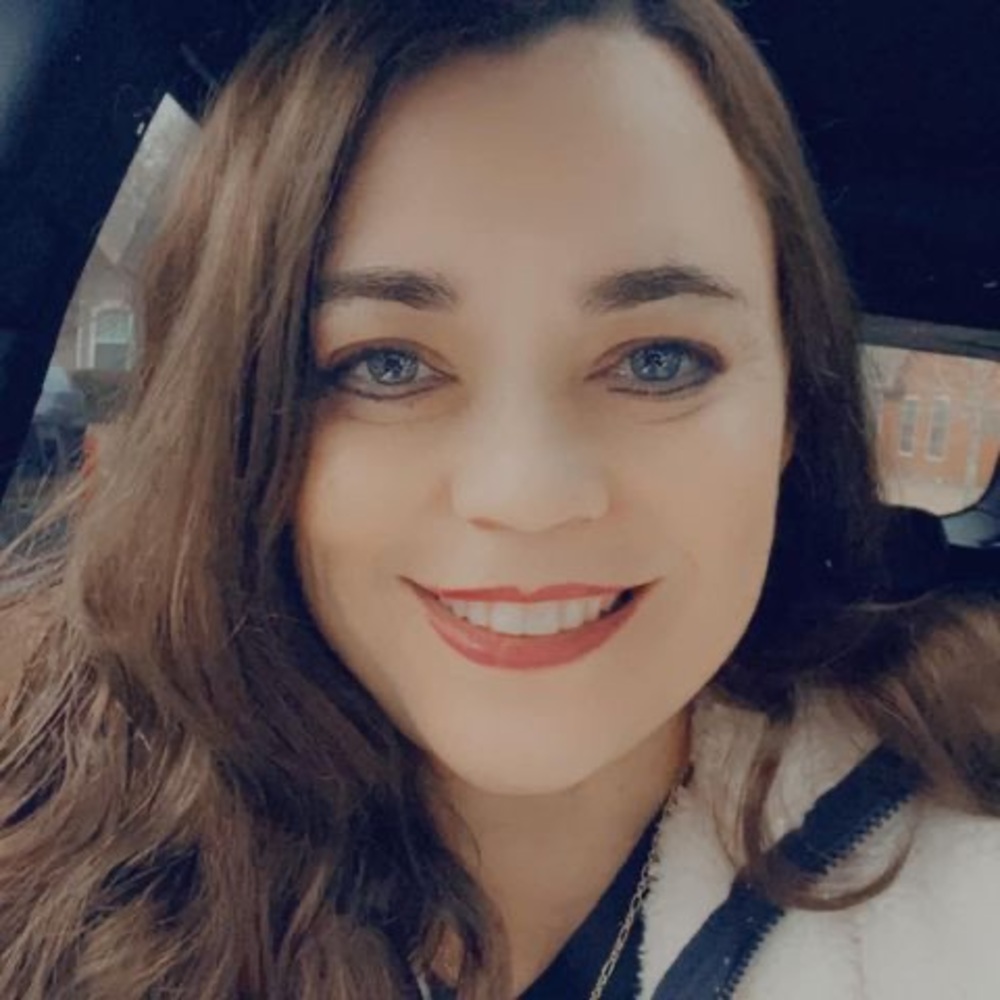 Meet your Posher, Stacy
